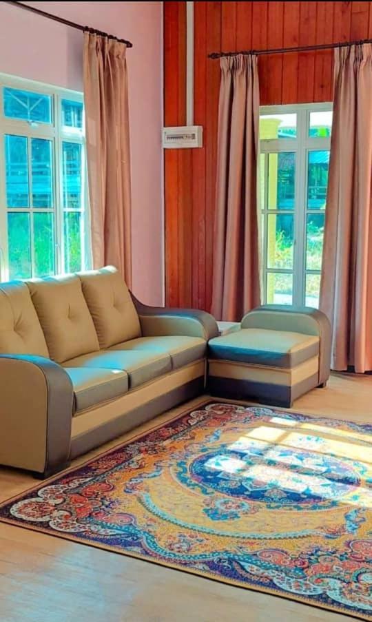 Teratak Kayu Homestay Batu Pahat Εξωτερικό φωτογραφία